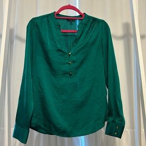 Green button up blouse (b2)